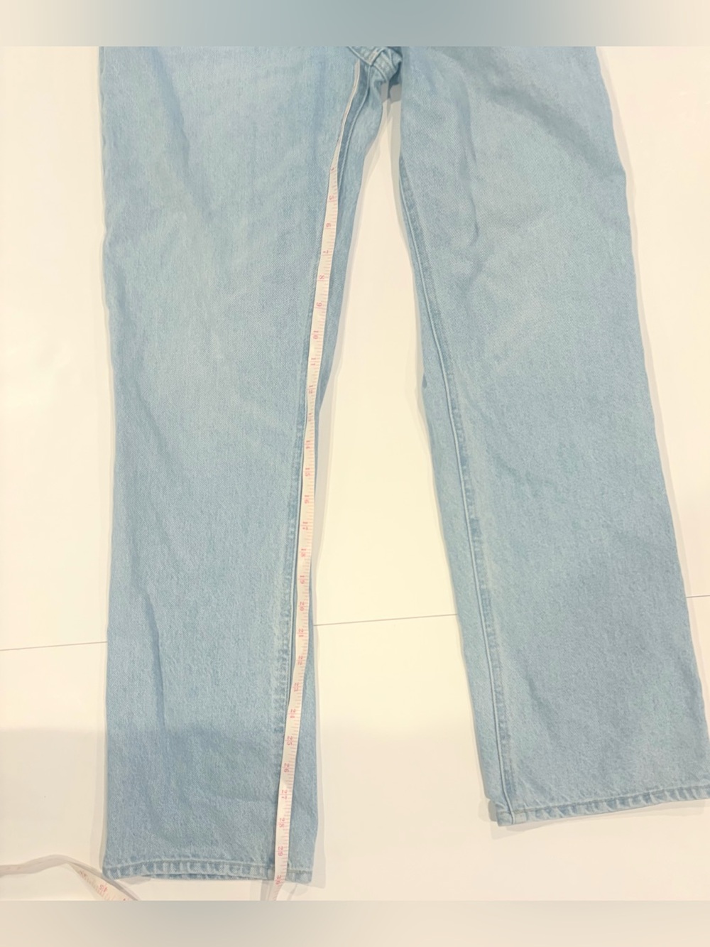 H&M High Waisted Straight Leg Jeans Light Wash Size 6 - Picture 2 of 5